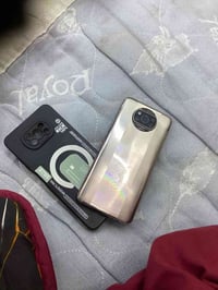 بوكو اكس ٣ برو ذكر ٦٤ فقط سماعه داخليه ما تشتغل و شاشه بيه ضكعه بيه خف...