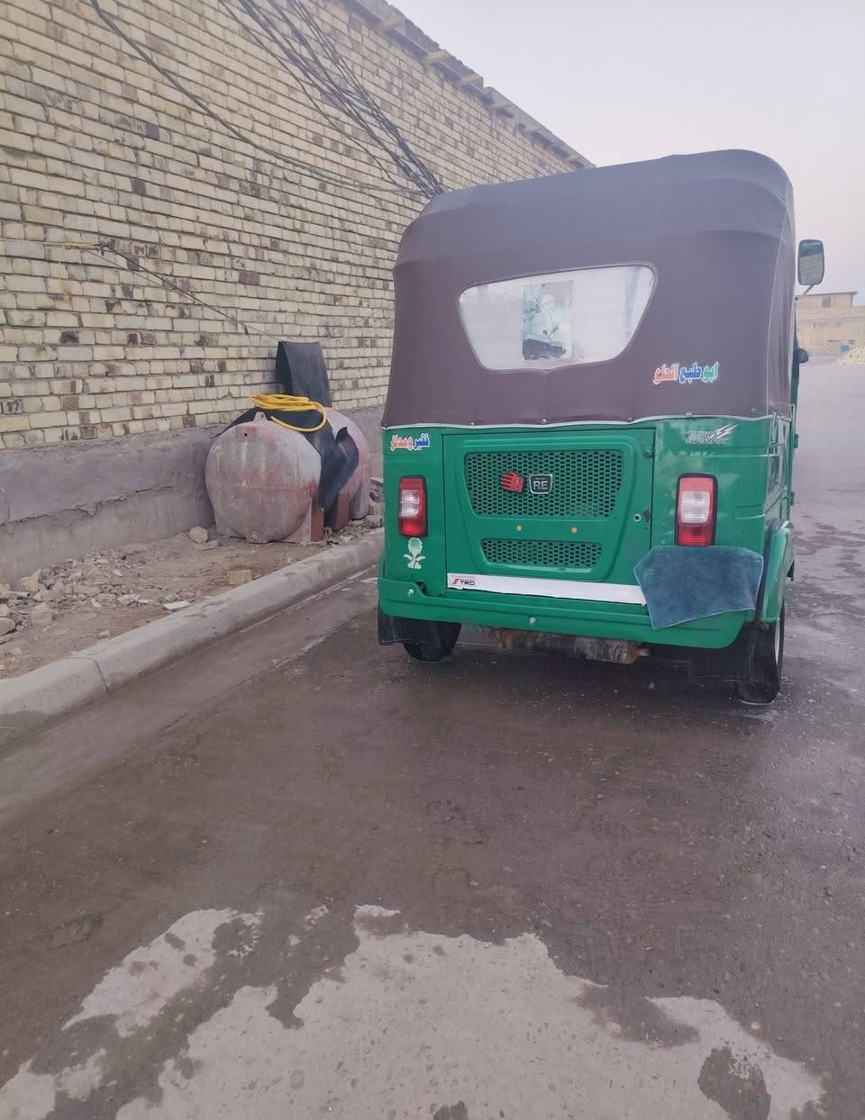 سلام عليكم تكاتك البيع مديل واحد وعشرون مرقم تكتك حلوه ونظيفه راعيه موجود سعر ثمانيه مليون وبه مجل الشراي ***********
