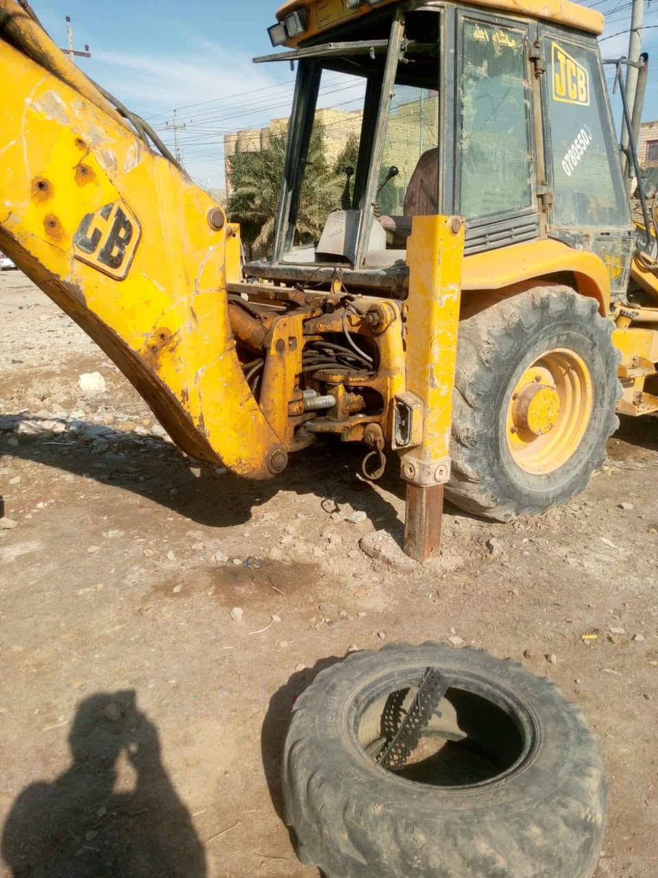 السلام عليكم جي سي بي للبيع موديل 95 رقم بصره الخاص ماكو مكلف بالنشر ***********
