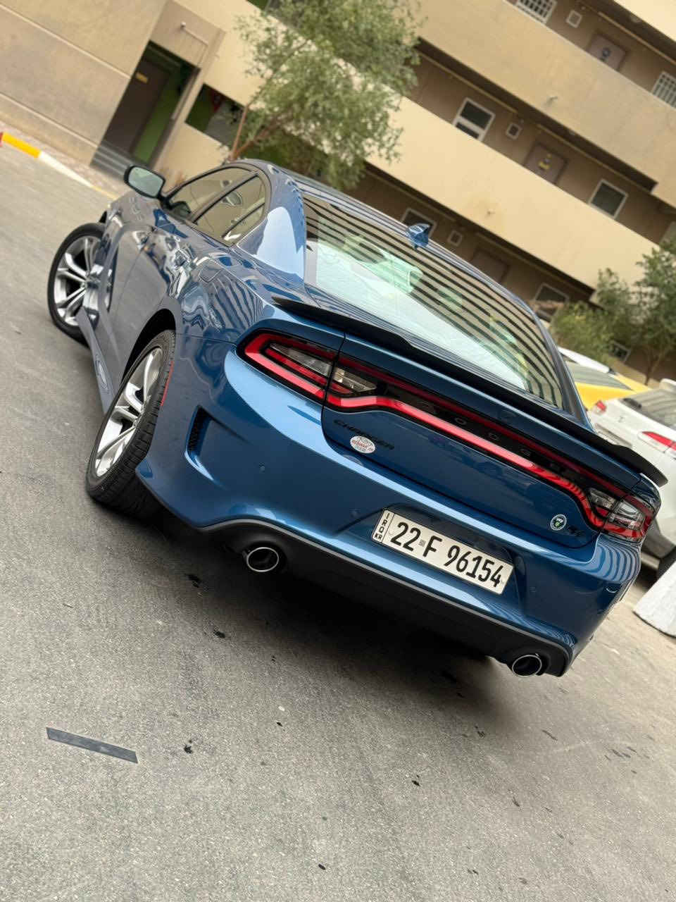 السلام عليكم 
الهم صلى على محمد وال محمد 
للبيع دودج جارجر RT5700 موديل 2023 النداء الاخير  ماشيه 15000miاخت الزيرو تخم تاير البلادي كودير حادثهه فقط جاملغ بدون دواخل بدون ايرباك بجم كبس عليهه بولش ونانو سيراميك ضمان سنتين بيهه رصعتين بلقماره اثر تحميل رقم اربيل ب اسمي السياره كلش جديده والون مميز مكان بغداد بلديات او زيونه اعتقد كل التفاصيل نذكرت والسونر وصور الحادث موجودات بلمنشور الي يخابر ليكلي شبيهه مبيهه كلشي ذكرت واكو شخط كد اصبع بلباب الخلفي الايمن ميذكر بس هم اذكره 
شباب السعر ٢٩٠قفل والسعر كلش زين ل ابو المصلحه واليعرف قيمه الشغله الزينه وهواي على الي يدور مهجوم 
الله يرزقكم عجبتكم او لا ارفع المنشور بكلمه تليق بيك 
اسف ع اطالة
***********
