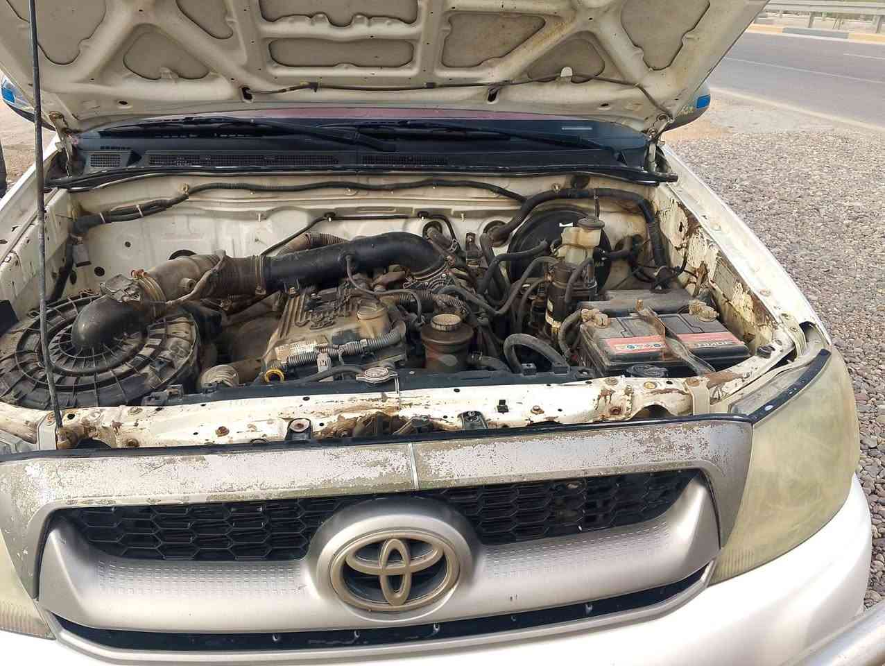 اسلام عليكم سيارة فلاونزه بيه طكه بصفحه سايق وشاصي بي شبر لحيم فقط والباقي كفاله عامه حداده تخم تاير مكينه وكير كفاله تبريد ثلج سنويه 2027 رقم بصره بسمي  مديل 2006 سيارة جاهزه للخير مكاني بصره زبير بترو سعر 110 بيه مجال رقمي ***********
