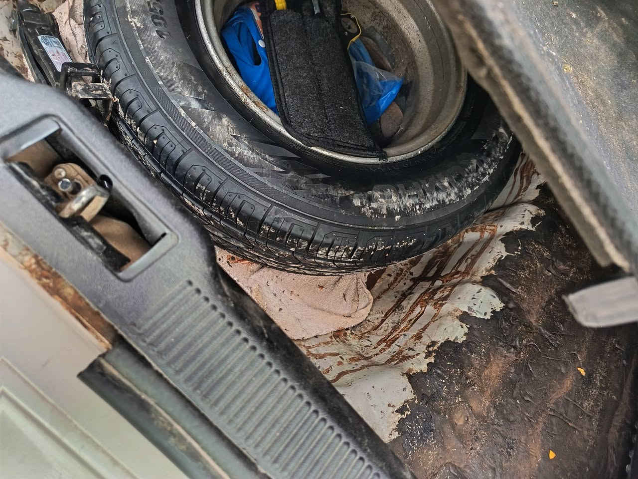 السلام عليكم
للبيع سوناته تو موديل 1994 مصبوغه عام جماليه مكينه 2000 كير اوتو حساسين كير ومكينه حاويه مكفولات السياره بأسمي رقم بغداد انكليزي مشروع وطني تحويل ثاني يوم تبريد ثلج  صدر امامي خلفي جديد تخم تاير جديد حته السبير جديد والويل البلادي دبلات تخم امامي خلفي جديد  سنتر لوك شغال ريمونات 2 اريل كهربائي التانكي محور فيت بم جوه الكشن السياره جديده وكامله كلشي ما تذب عليها سعر 53 بيها مجال بسيط عنوان ديالى بعقوبه للتواصل اتصل *********** واتساب موجود وماسنجر هم موجود بياع شراي لا تجيني اني جناي واريد احدث
