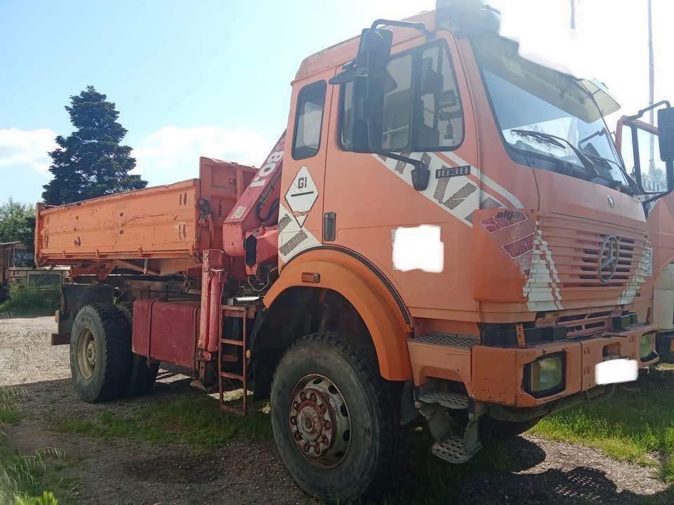 .. السلام عليكم .... اللهم صَلِ على محمد وال محمد.. 💐
 .. مرسيدس تك قلاب …. 4x4 …. حجم 1838 …. ألبي …. موديل 1993 …. 8 سلندر …. وارد أوروبا …. 🇪🇺 …. 
🌷معرض (( يوسف شاحنات أوروبا )) .... العراق …. بغداد ...جرف النداف قرب الشركة العامة للسيارات🌷 ...للأستفسار الاتصال او الواتس اب .... بالأرقام 🔸(( 009647827373586 ))    
         يوسف _ العراق
               (( 00491631797848 ))🔹
                 ابو يوسف _ ألمانيا
.... نرجو الأنتباه .... أوقات الأتصال من .... الساعة 9 صباحآ حتى 10 مساءآ ..
