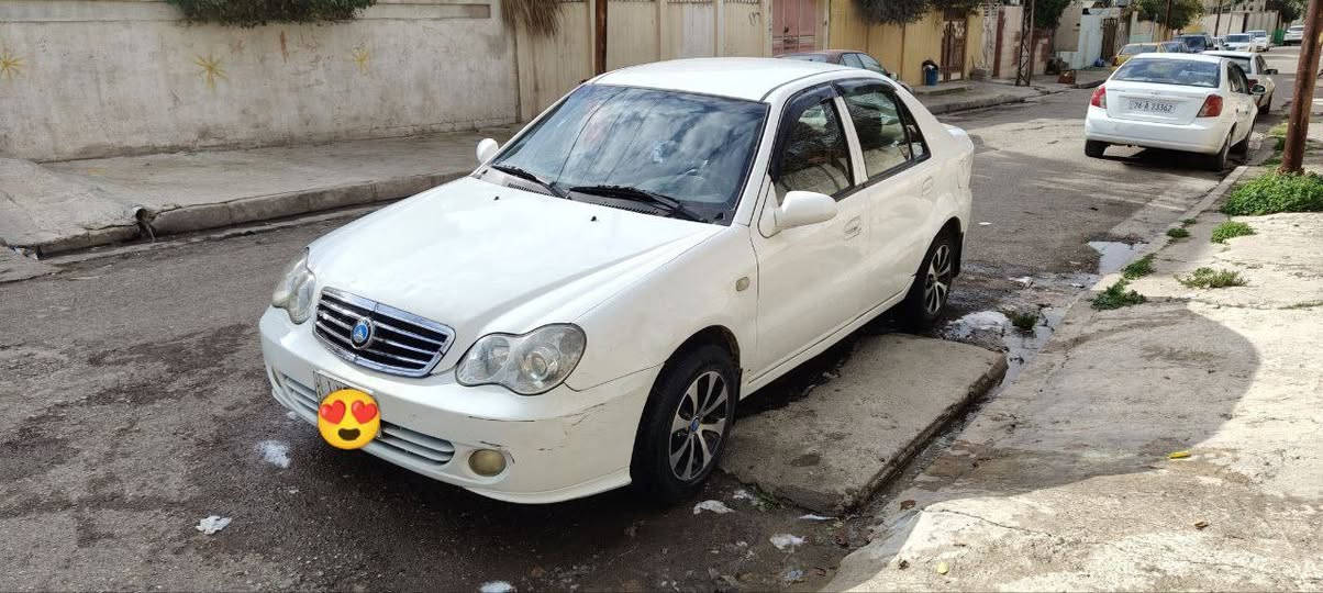 السلام عليكم سي كي موديل 13 سياره مال بيت استخدام شخصي كفاله عامه ماعدا بنيد صبغ بدون دواخل محرك شرط  بدون صرف او نفخ كابون بيها سياره مال حلوة مال جناي  سعرها 54 ملاحظه  مكلف بلنشر هذا رقم صاحبها ***********
