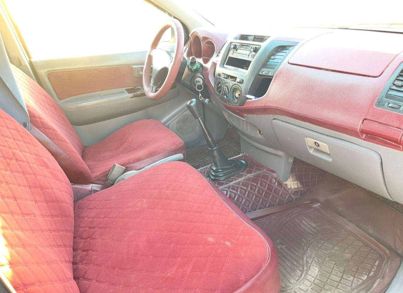 اسلام عليكم البيع بيكب هايلوكس موديل ٢٠٠٧ رقم قادسيه دولي سنويه مجدده ٢٠٣١ مكفوله  ماعده چاملغ مبدل فقط بدون دواخل شرط ولماقي مكفوله مكينه وكير  او شاصي وحداديه عل شرط وتخم تايرات أربعتهن بل جيس ماتخسر عليه كلشي  سعر ١٢٧ $ مكان السياره الديوانيه ***********    *********** واتساب
