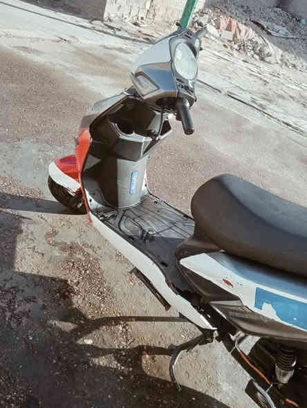 سلام عليكم دراجه شحن للبيع كفاله عامه بطارياته 25....سعر 500الف موديل 24
***********
