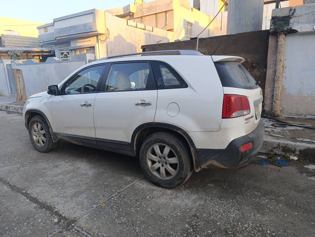 Kia sorento 2013
گێرو مەکینە بەشەرت نەکراوەتەوە
دوو پەڵە بۆیاخی هەیە لەرەسمەکان دیاریم کردوە
3 ڕیز کوشنە
سەنەوی بەسەرچوە
شاشە . کامێرا . ڤۆلیوم . ویل کڕۆم . جام کارەبایی . ئاوێنەکانی ئەخەوێت . ناو فۆرمیکا . بلاجکتۆر . ئاوێنە ئیشارات . ABS . AUX . USB . 

***********    *********** شمشمل, السليمانية
