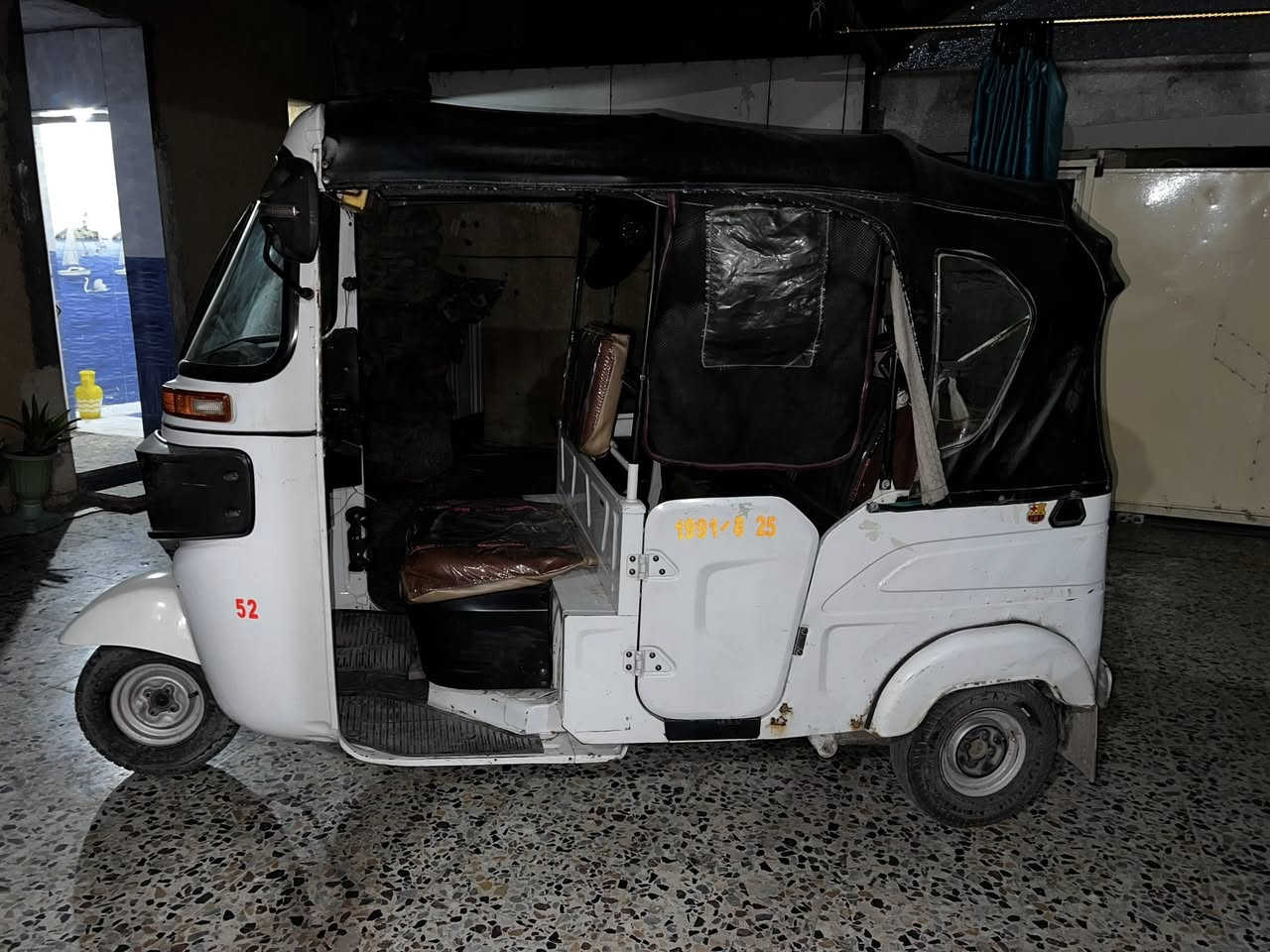 سلام عليكم تكتك موديل 21 مرقمه وجاهزه كفاله بدون صبغ ولا تعمير بس بيع ضربه خفيفه سعر 8 سنويه إنكليزي تحويل ثاني يوم مكاني بغداد حي النصر شراي خابر ***********
