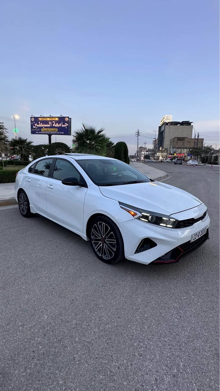 السلام عليكم للبيع فقط بدون مراوس

KIA FORTE GT 2023 

رقم اربيل بأسم شركه تحويل او وكاله 

دخول بصمه ذكي

نظام ترحيب اضويه يدات

تشغيل عن بعد 

بصمة ابواب

حجم المحرك1.6T✈️  

كير دبل كلج (dct)

202 حصان

شاشة كبيرة اندرويد اوتو

 Apple Car Play

سايد بريك بصمه

اوتو هولد Auto Hold

حساس ضغط الاطارات 

 كامره دواره خلفيه 

رادار امامي 

 اشاير في المرايا+رادرات جانبية و خلفيه و اماميه 

حساسات خلفيه

نقطه العمياء

قيادة ذاتيه 

تحديد مسار

مثبت سرعه 

توقف ذاتي

تبريد شاشة + مناخ منفصل  

كشنات جلد تبريد تدفئة 

اشاير بالمري 

لدترحيب 

لد امامي LED

لد خلفي LED

جنطه كهربائي فتح اوتماتيك عند الوقوف خلف سيارة

ويل كب كروم  18

سبايدر خلفي

اوضاع قياده Drive Mode

نظام سبورت sport

 نظام نورملNormal

نظام سمارت Smart

تحكم ستيرن جهتين  

مع شفتات ستيرن رياضي

دركة سبورت مختومه (GT)

 بعد بيهة مواصفات الفول

صور الحادث بالمنشور

مكان السيارة كربلاء 

سعرهة 165 وبي مجال $$

الاستفسار الأتصال او المراسله واتساب

‭***********‬ كربلاء, العراق
