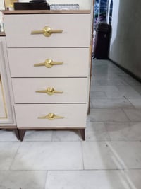 غرفة تركية 7 قطع ب600 الف ومجال بسيط مع دوشك نفرين  07717528680  نضيفة...