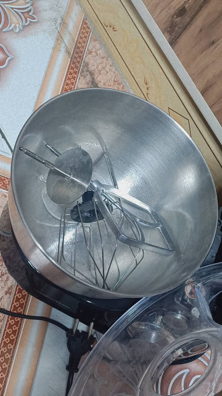 عجينه 3 كيلو استخدام مره وحده 
نشره 15 متر


**إذا كنت صاحب هذا الإعلان وتريد حذفه لأي سبب، رجاءا أرسل رسالة إلى الدعم الفني**