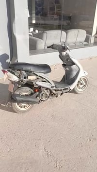 دراجه ماكس للبيع عوزه بس كفرات دراجه متروجه جانت بل حجز ليريده بيخير و...