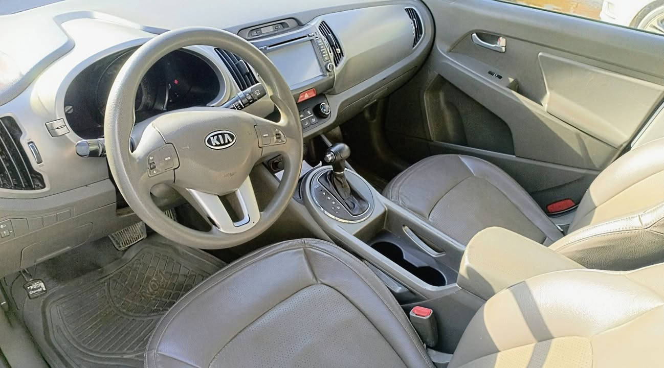 السلام علیک للبیع سبورتج2011خلیجی فول مواسفات رقم سلیمانیە رقم سنویە جدید بسمی کیر محرک مکفول لاصوت لابخار سیارة احلی من صور بس باب مرشوش بدون دواخل بدون ایرباك سعر سیارة 143مجال مکان سیارە کلار قریب دیالی *********** 
ترهم مراوس رقم شمالی فقط
