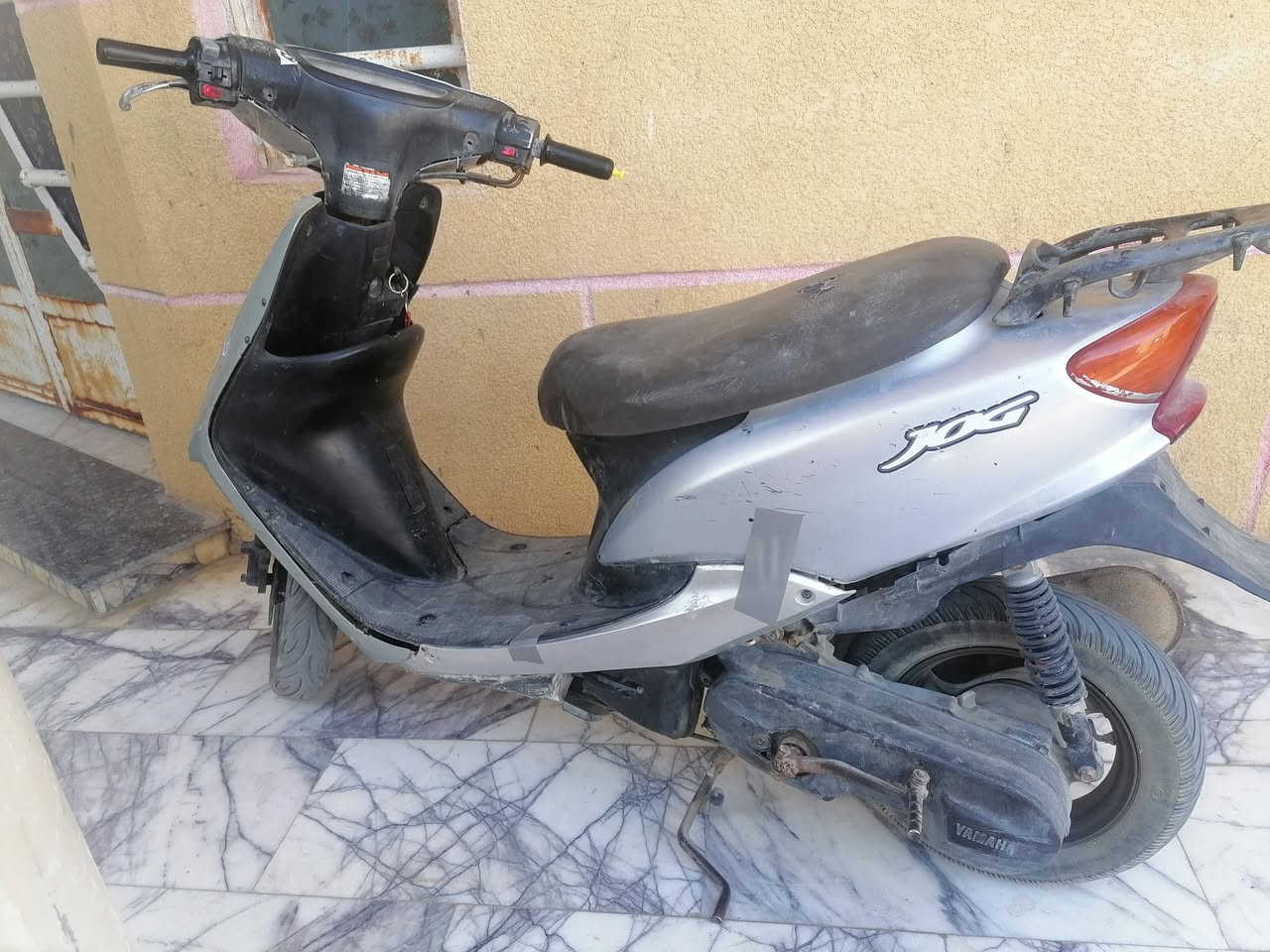 السلام عليكم  متاااااح
دراجه عصفوري للبيع
مابيه اي نقص
فقط باتري     كلشي شغال سلف هندر لايت اشاير 
قضاء المدينه : منطقه الرحمانيه  ***********
