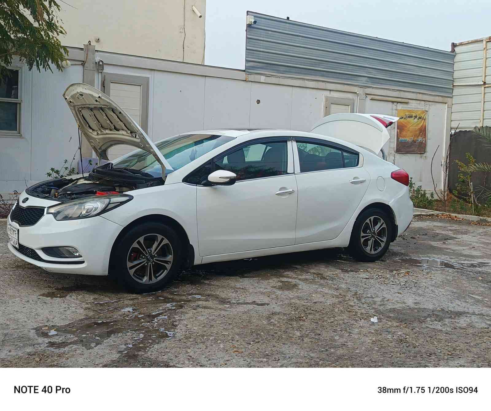 سلام عليكم
سيراتو موديل  2013 شكل 2014 رقم اربيل القديم فول بصمه ماعايزه برغي مصبوغه حزام والسونار مرفق مع الصور مكان السياره نجف السعر 105 وبيها مجال *********** النجف, العراق
