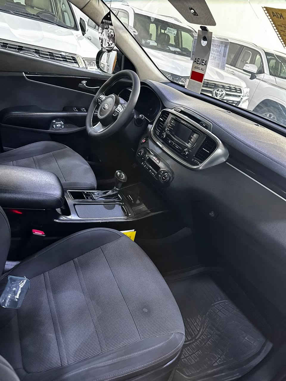 سورنتو موديل 2015السياره خليجيه محرك سته سلندر 6بدون صبغ السعر 164فول السياره
رقمي ***********
