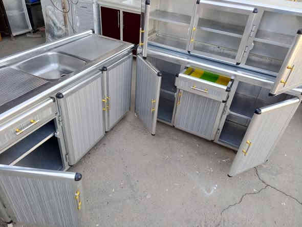 مستعد لشراء الكاونترات
متاح 
كاونتر المنيوم 3 قطع جدا جدا نظيف وشغل توصي .السعر 325 الف .قياس السنك 160 سم وقياس الارضي متر ونص وقياس الملحق متر ونص .العنوان قادسيه 2 قرب جامع ذياب العراقي .
***********
***********
يحتويان واتساب
