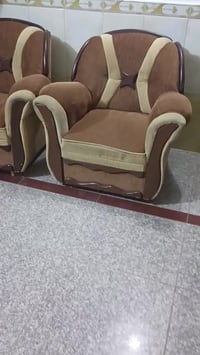 الزهراء • ١٠مقاعد • نضيف