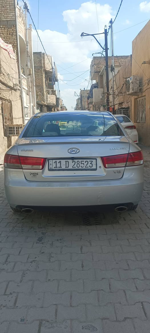 سوناتا موديل 2006 فول مواصفات فتحة سقف واحد على واحد محرك 6 سلندر السيارة جاهزة وحلوه أي نقص ماكو رقم جديد دولي بسمي السعر 85 بيها مجال رقمي *********** بغداد ساحة اللقاء
