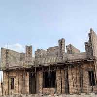 اخوان بنه متفرق العمل ابلوك حجر وسعار مناسبه اتصال ع رقم 07829276677