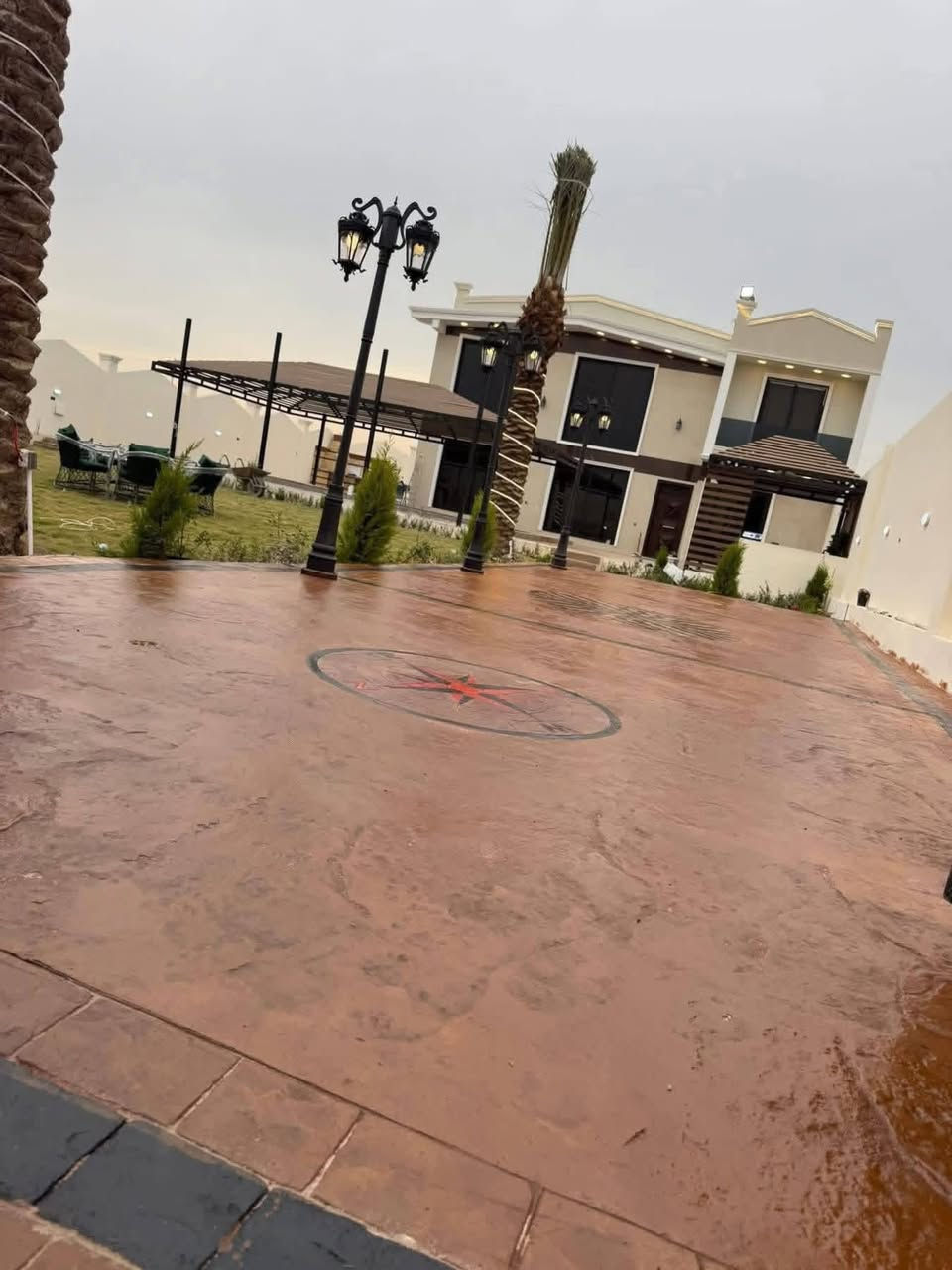 السلام عليكم
�🔥 استثمر بهدوء… وامتلك رفاهية الريف داخل بغداد 🔥🌿

هل تبحث عن مكان يجمع بين الهدوء، الخصوصية، وفرصة استثمار رابحة؟

✨ هذه فرصتك لامتلاك مزرعة مميزة في موقع مطلوب ✨

📍 الدورة / عرب جبور – مجمع الزمرد

📄 طابو زراعي (سند 25) ✔️

🌟 مميزات ما تتكرر:

1️⃣ 📐مساحة1000  – مثالية لمشروعك أو استراحتك الخاصة

2️⃣ 🛣️ شارع 15 متر مبلط – مخصص للمزارع فقط

        (هدوء وراحة تامة)

3️⃣ 🏡 بناء حديث 2026 – جاهز بدون تعب أو مصاريف إضافية

4️⃣ 🌴 أجواء ريفية راقية – تبعدك عن ضوضاء المدينة وتقرّبك للراحة

💡 ليش تختارها؟

✔️ موقع مرغوب وقابل للارتفاع بالسعر

✔️ مناسبة للسكن أو الاستثمار أو الاستجمام

✔️ فرصة نادرة بهالمواصفات

استفسار اتصال 

☎️***********

المزرعة مجهزة بلكامل من الاثاث والعاب ومولد الكهرباء
