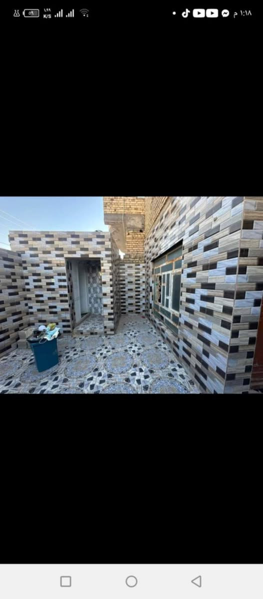 توفر بيت الايجار غرفة نوم صاله ومطبخ واستقبال وصحيات داخلية وخارجية وكراج سياره وجاهز من كلشي الإيجار م200. يم الإمام العباس بن الكاظم ع على الشارع الرئيسي.   

***********
