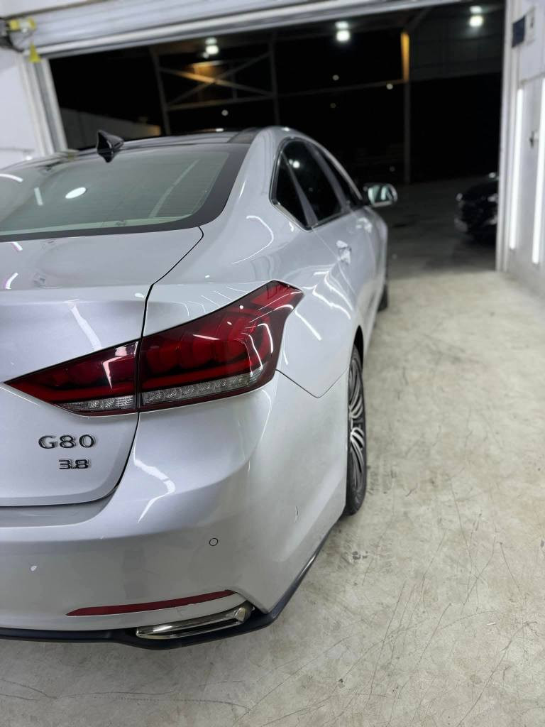 VIN : KMHGN4JE5HU172865
النوع : HYUNDAI
الموديل : GENESIS
السنة : 2017
اللون : Silver     
نوع المركبة : 4 DOOR
عداد المسافة :102الف mi l
المحرك : 3.8L V6
::::::::::::::::::::::::::::::::::::::::::::::
رقم بغداد حره ب اسمي ثاني يوم تحويل
صور الحادث مرفقه ب المنشور
السعر 132💵 السياره فول مواصفات مصبوغه حزام إثر طخطخات الاستفسار *********** العنوان بغداد الحريه بغداد, العراق
