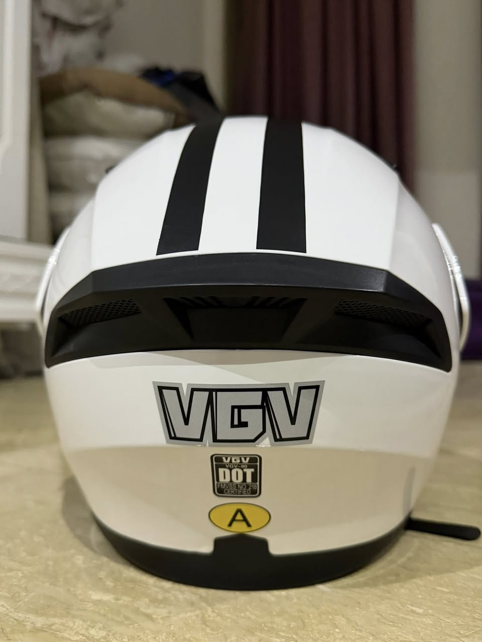 ماستر كوالتي جديده كلش اشتريتها وطلعت مو قياسي شباب سعرها مع جامه سوده ب100 الف قفل لحد يعاملني متسوه 
بيها جامه سوده وجامه شفافه *********** هذا رقمي
