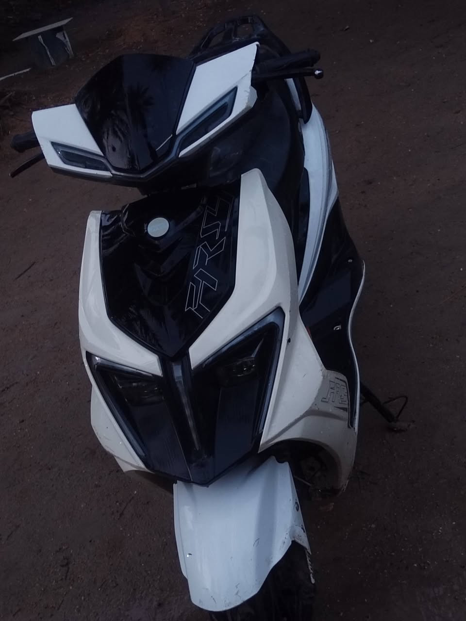 السلام عليكم
دراجة رايسلنك نضافة 100/100تخم تايرات جدد باتري جديد مكفولة من الكهربائيات والمكينة وكلشي السعر٥٥٠ وبيها مجال بسيط مكانها الديوانية قضاء الشامية الشراي يتفضل خاص.


**إذا كنت صاحب هذا الإعلان وتريد حذفه لأي سبب، رجاءا أرسل رسالة إلى الدعم الفني**