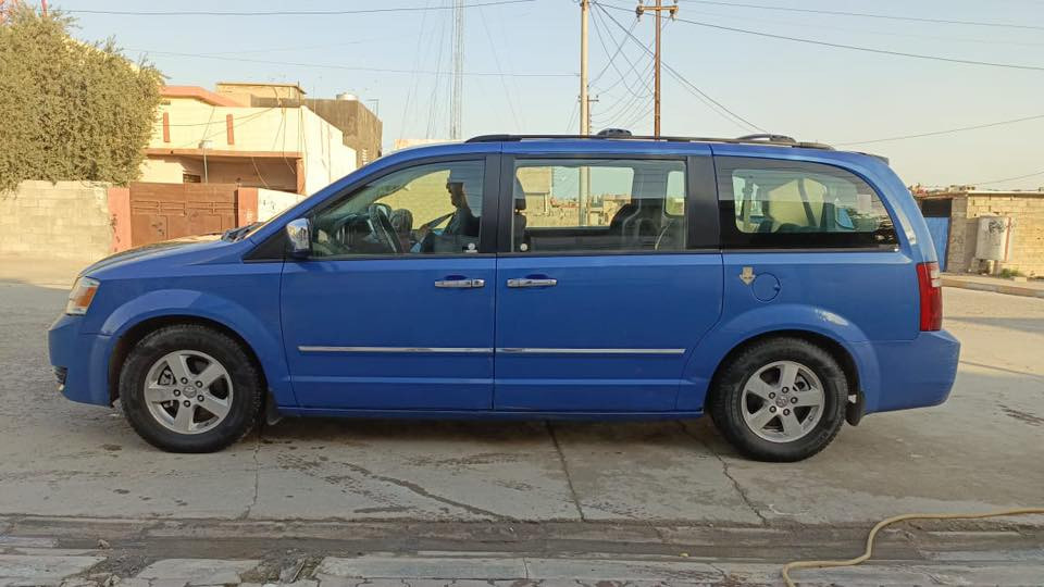 السلام عليكم 
العنوان (.     كركوك.      )🏠
دوج كرفان  sxt )2008)🚙 السعر (.  110$. )💸
محرك جديد شاده (3800) 
كير بالشرط⚙️
كهربائيات بالشرط ⚡️💡 
شاشه بلاديه 📟سماعات مفوله 🎼
منضومة تبريد جديد شاده ❄️
تخم تايرات جديد🛞
باتري جديد 
بيباان كهربائيه 
جنطة كهربائيه
كشنات بلاديه نضيفه
رقم جديد بااسمي  (بغداد) سنويه (2031)
شرط التحويل ( تحويل ثاني يوم )
سياره بلاديه واحلى من الصور 
للااستفسار الاتصال ع الرقم التالي 
(*********** ) غير متواجد عالفيس
