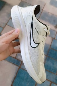 نايك زوم • مقاس 44 • أصلي