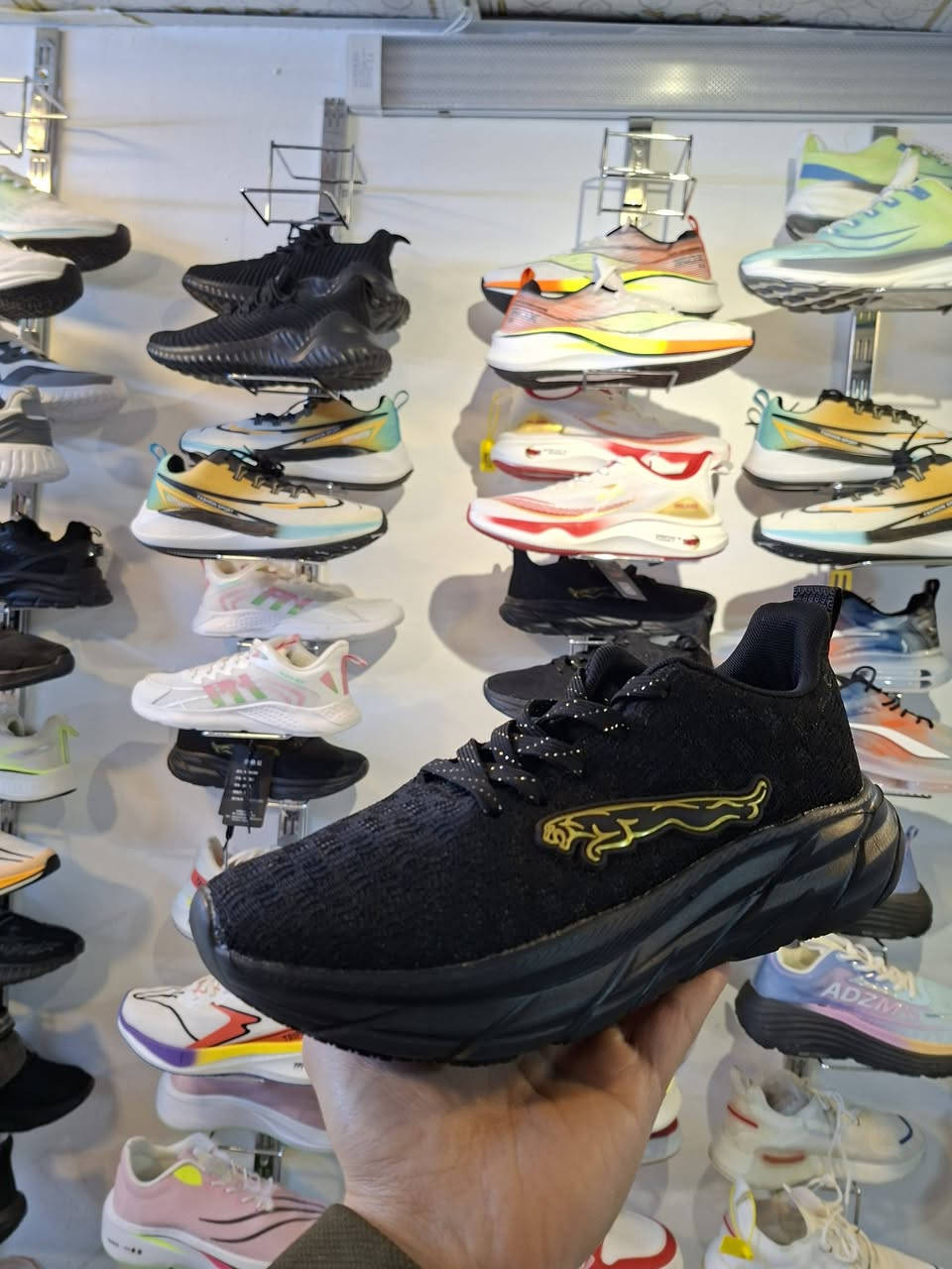 #اثير_للاحذيه_الاوربيه_باله_والجديد
#عرض_لمده_سبوع 
ترانشوز  اي قطعه داخل محل 10 الف  فقط 
العنوان / حبانيه سيسي سوق العصري مجاور قاعه البوريشه
يتوفر خدمه توصيل 3 الف جميع محافظات 
هـ/***********
