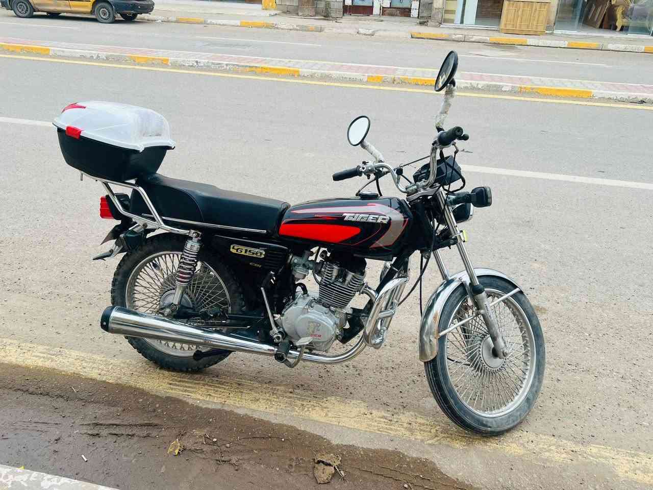 دراجه ايراني 4كير فول نضافه كهربائبات شعفاله
400بي مجال عنوان ضلوعيه ***********
