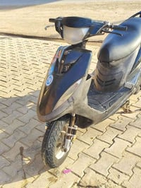 شباب دراجه ماكس عدله نضافه كدام عينك وحلى من صوره وهاذ رقمي 0780303202...