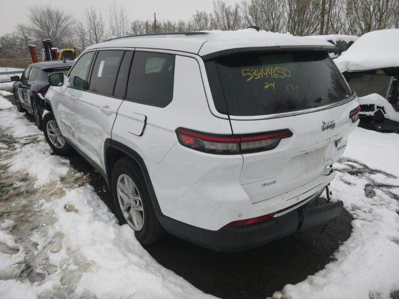 محرك ٦ سلندر  ٣.٦  
حادث خلفي جدا بسيط 
جميع الايرباكات سليمة 💯 
فور ويل
رادارات امامي و خلفي و جانبي
كيج اكتروني 

صور الحادث مرفق مع الصور
بالفحص طلع بها ٣ قطع كلير امريكا بدون دواخل و بدون ايرباك 
  
تترقم شمالي و عندك ٩٠ يوم للترقيم 
مكان السيارة أربيل 
٢٧٠ و مجال 
*********** أربيل, العراق
