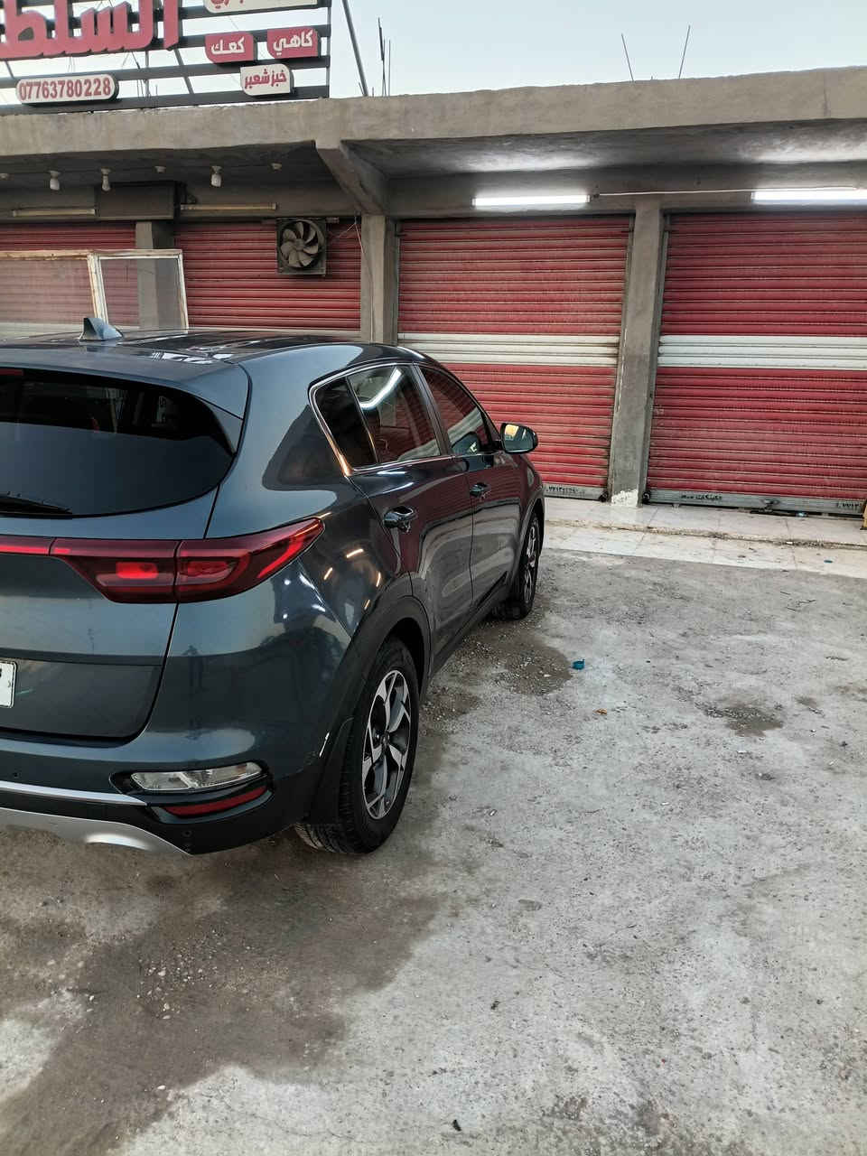 سبورتج موديل 2022 وارد امريكي
مواصفات نص فول 
رقم بغداد شرط التحويل

شاشه
رادار امامي 
تحديد مسار
محرك 2400GDI
ماشيه80،000مايل

تخم تاير جديد
باتري جديد 
دوشمه جديد
سياره ما محتاجه شي
سياره بسمي تحويل ثاني يوم 
حادثه قبق جنطه 

مكان السيارة: بغداد
***********
***********

