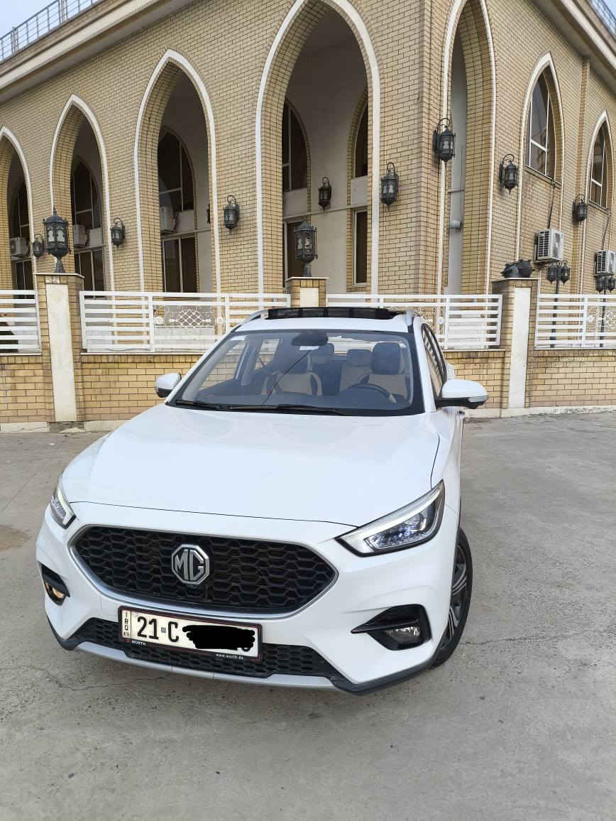MG ZS 2023 Luxury
1_​مەکینە: 1.5 لیتر (بێ تۆربۆ).
2_​گێڕ: ئۆتۆماتیک (CVT).
3_​بانۆراما: هەیەتی (سەقف کامڵ جام).
4_​ویل: 17 ئینج کڕۆم (دوو ڕەنگ).
5_​کوشن: چەرم (Leather).
6_​شاشە: 10 ئینج (ئایپاد) + کامێرای 360 پلە.
7​ئەیرباگ: 6 دانە (فول سەلامەتی).
8_​بەسمە: هەیەتی (دەرگا و ئیش پێکردن).
9_​لایت: پێش و دوا LED.
10_​برێک: دەستی کارەبایی (Auto Hold).
11_​کوشن سایەق: کارەباییە.
12_ کلینە: واتا هیچ هیچی نییە
سعری 140 وەرەقەو مەجالێ برایانە
شوێن ... هەولێر
ژ.م...*********** أربيل, العراق
