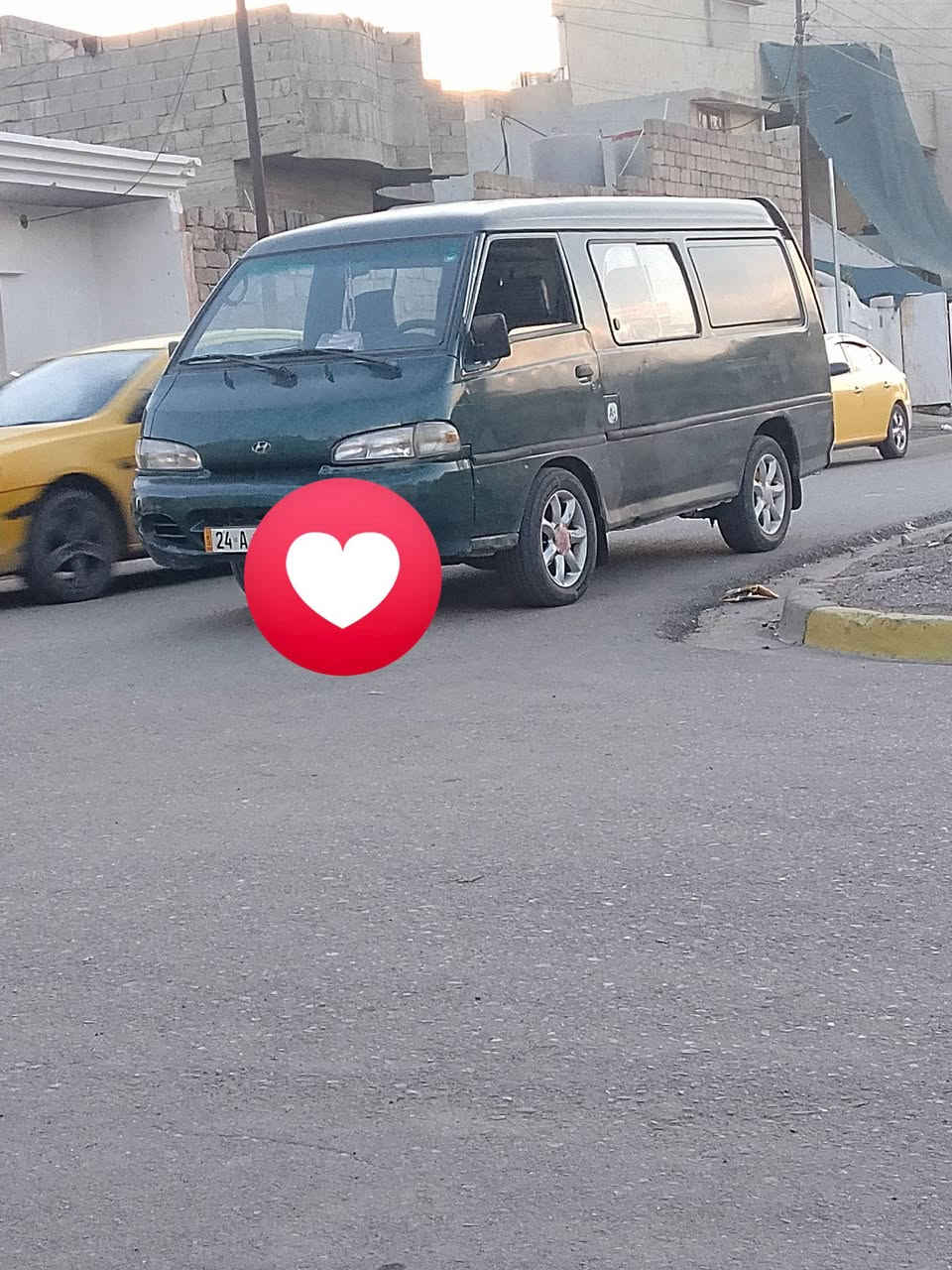 للبيع كيا هونداي موديل 1997 حمل مكينا كير شرط سعر 50 للتواصل *********** رقم دهوك جديد
