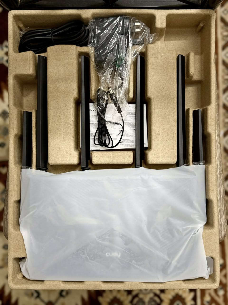 السلام عليكم
راوتر Cudy BE11000 2.5G Wifi 7 للبيع بسعر مناسب جدا
يدعم تقنيه ال Wifi 7 وبمعالج عملاق 
يتحمل ٢٠٠ جهاز

استعمال قليل ٦ اشهر فقط ونظافه ٩٩٪؜
وكل غراضه كاملات مع الكارتون

السعر  115 الف - متوفر قطعتين فقط
العنوان النجف ومتوفر توصيل لجميع المحافظات 🌹


**إذا كنت صاحب هذا الإعلان وتريد حذفه لأي سبب، رجاءا أرسل رسالة إلى الدعم الفني**