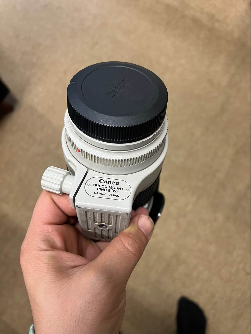 عدسة كانون 70-200 فتحة 2.8 جيل ثاني
غنية عن التعريف 
السعر 11 ورقة 
مكاني بغداد شارع فلسطين
للاستفسار خاص بغداد, العراق


**إذا كنت صاحب هذا الإعلان وتريد حذفه لأي سبب، رجاءا أرسل رسالة إلى الدعم الفني**