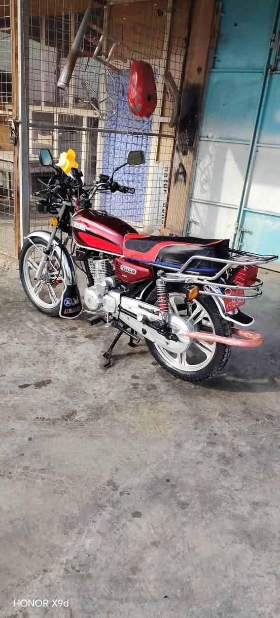 للبيع دارجه موديل 22 كمرك اصولي السعر 725 وبي مجال جاهزه من كل شي للتواصل اتصال  ***********
***********
الصقلاويه الناحيه مقابل كافتريا وهم
