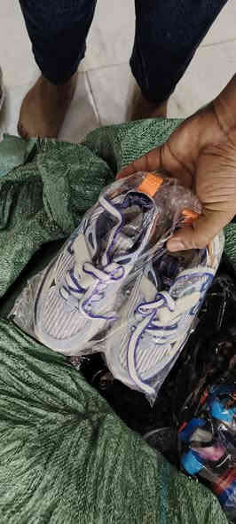 متوفر شلعه احذيه
من قياس 26 إلى ٤٠ جوده عاليه
اسعار مناسبه جداً جداً
***********
