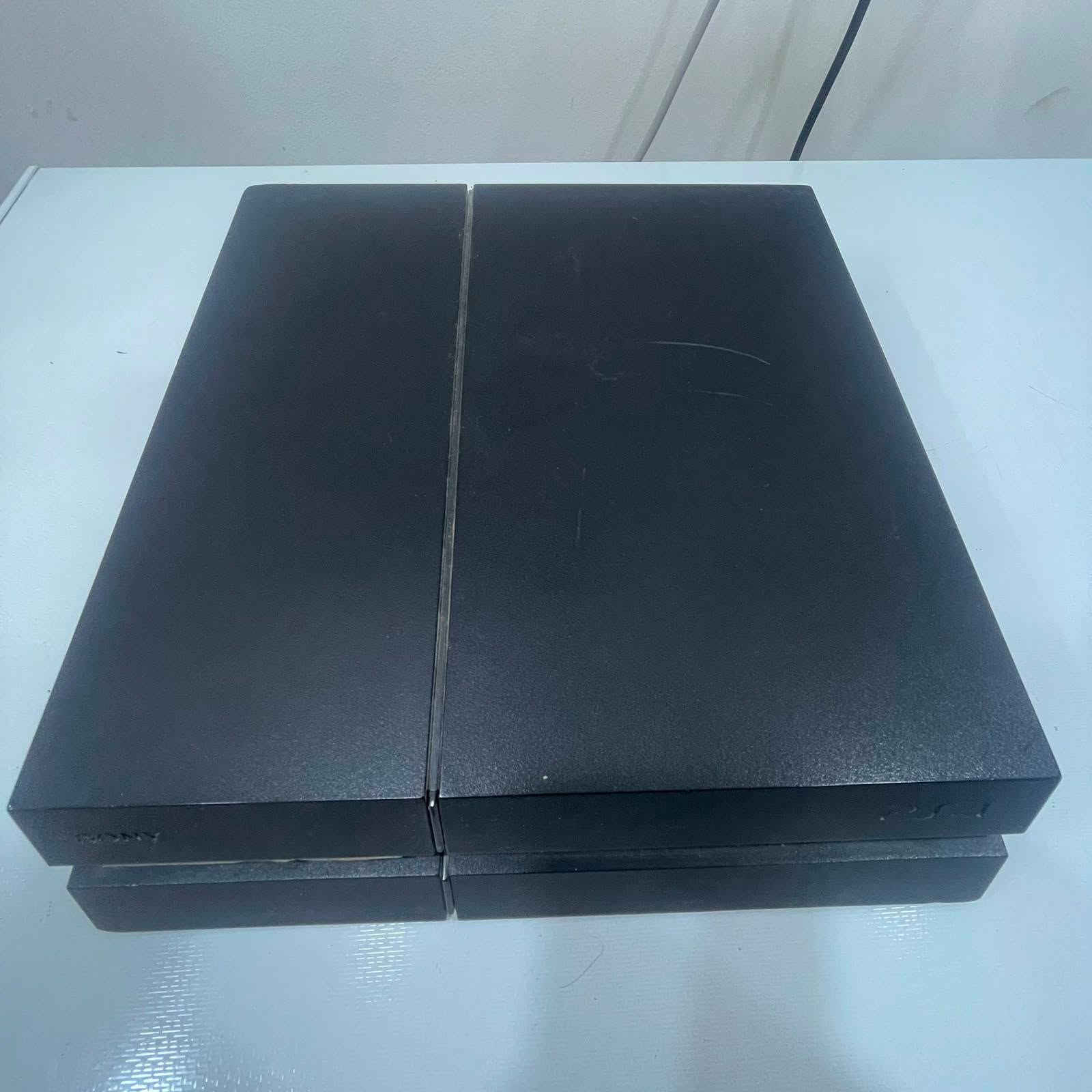 للبيع PS4 Fat سعة 500GB، الجهاز شغال 100% وما بيه أي مشاكل، وياه يد واحدة تجارية وجميع الأسلاك. الفحص متوفر قبل الشراء.
السعر: 240,000 دينار عراقي قابل للتفاوض بالمعقول.

للتواصل خاص. ***********
للبيع PS4 Fat سعة 500GB، الجهاز شغال 100% وما بيه أي مشاكل، وياه يد واحدة تجارية وجميع الأسلاك. الفحص متوفر قبل الشراء.
