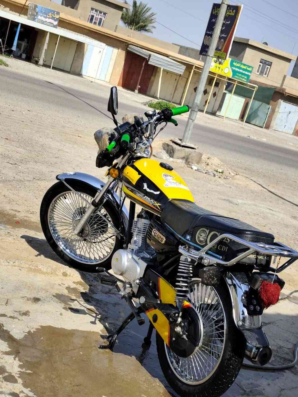 سلام عليكم شاب الطيبه دراجه موديل 25 محرك 125 نامه برو تو باب اول دراجه شعله نضاف خير من الله كلشي بي بلادي ***********
