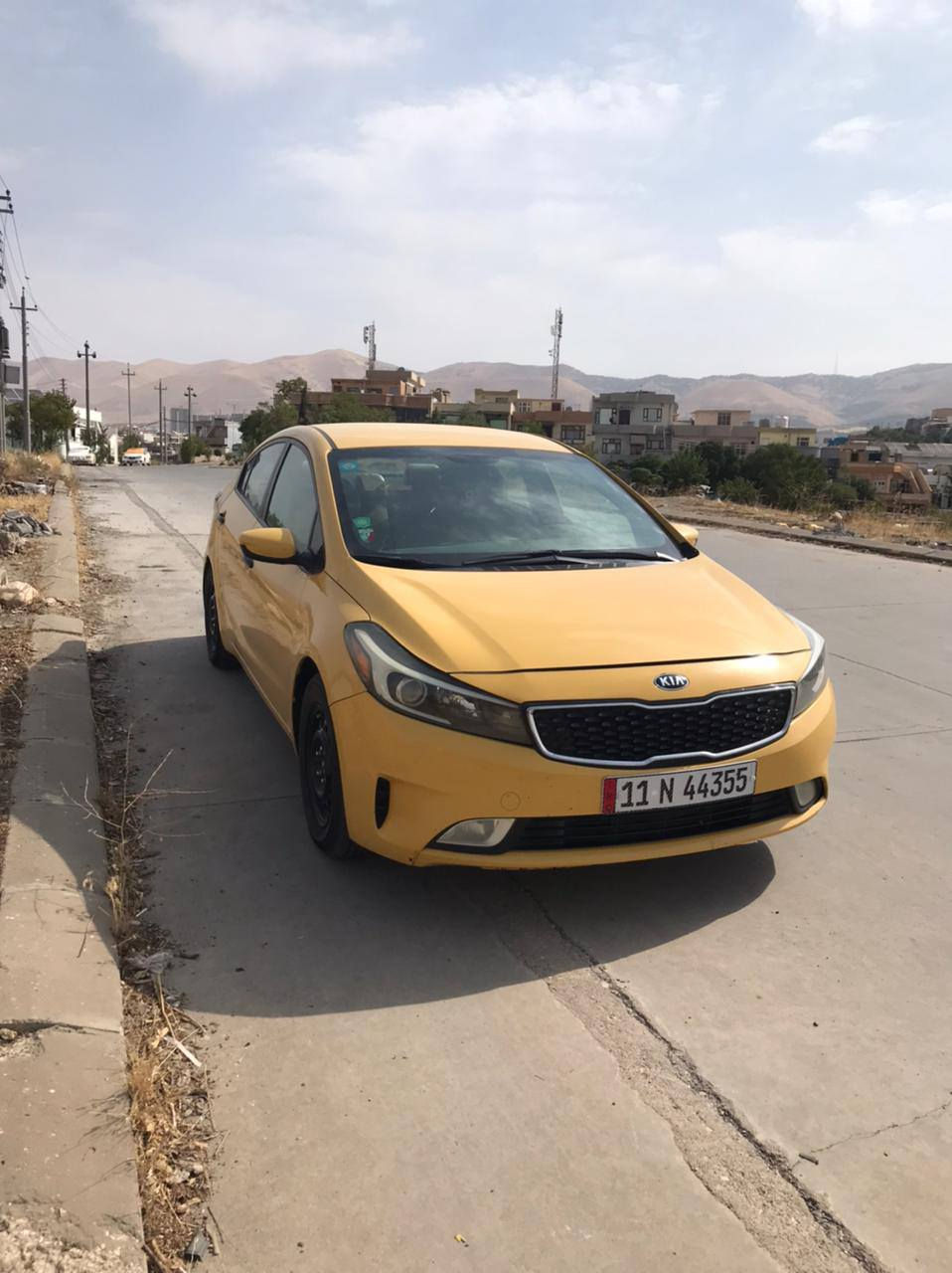 سلام عليكم فورتي 17 مكينة وكير مكفولات حادث والمواصفات واضحة بالصور مكان السيارة بابل مسيب سعر 125 وبيها مجال 
***********
