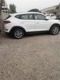 توسان • ٢٠١٧ • ٢٣٠٠٠٠ كم