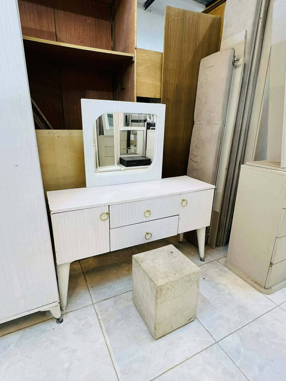 غرفة تركي بسسسس 650
التوصيل والشد داخل بغداد مجاناً
يوجد توصيل محافظات بكروة حجز وت   ***********🌼🌼🌼
