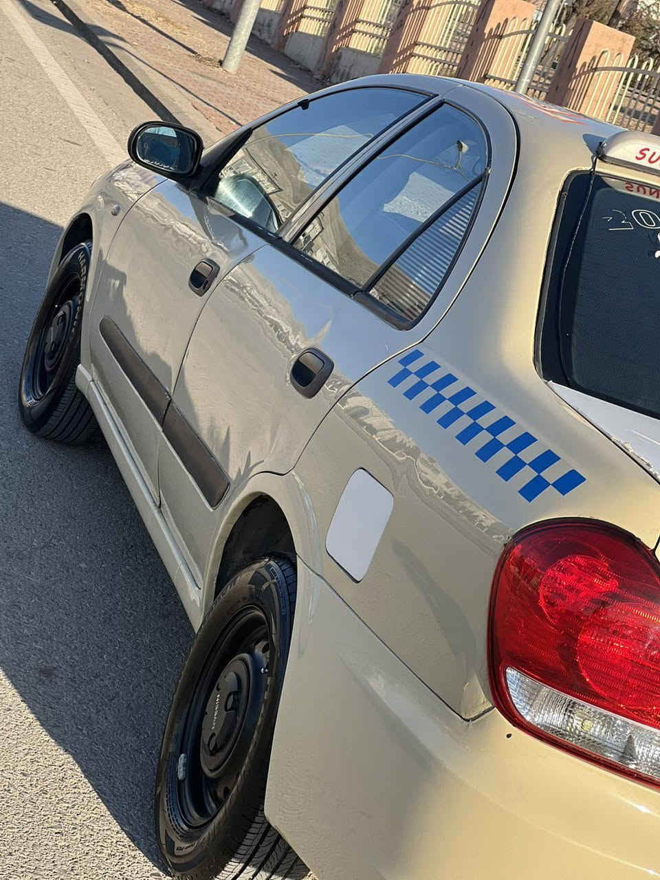 نیسان سەنی مۆدیل 2010گێڕو مەکینە بەشەرت سەنەوی ساڵێکە بەرچووە سێ پارچەی بۆیاخە هەتا بڵێی توندووتۆڵە یەک دینار مەسرەفی نیە جوابی نامە نادەمەو ئەگەر مووشتەریت تێل بکە
ژ.م ***********         *********** السليمانية, العراق
