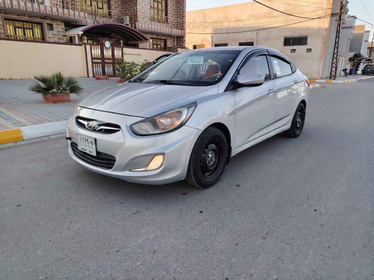 السلام عليكم اكسنت وارد خليجي موديل 2012 رقم واسط مشروع وطني تحويل مباشر سنويه لغايه 2029 مكفوله من الضربه والتبديل بيها رشات صبغ اثر جراد شواصي لغود برانكيتات تكم كفاله مكينه وكير 1600 دوش قطرتين مكفولات جاهزه من تخم تاير حداديه امامي وخلفي جديده تبريد ثلج العنوان واسط السعر 80 اتصال/ ***********
