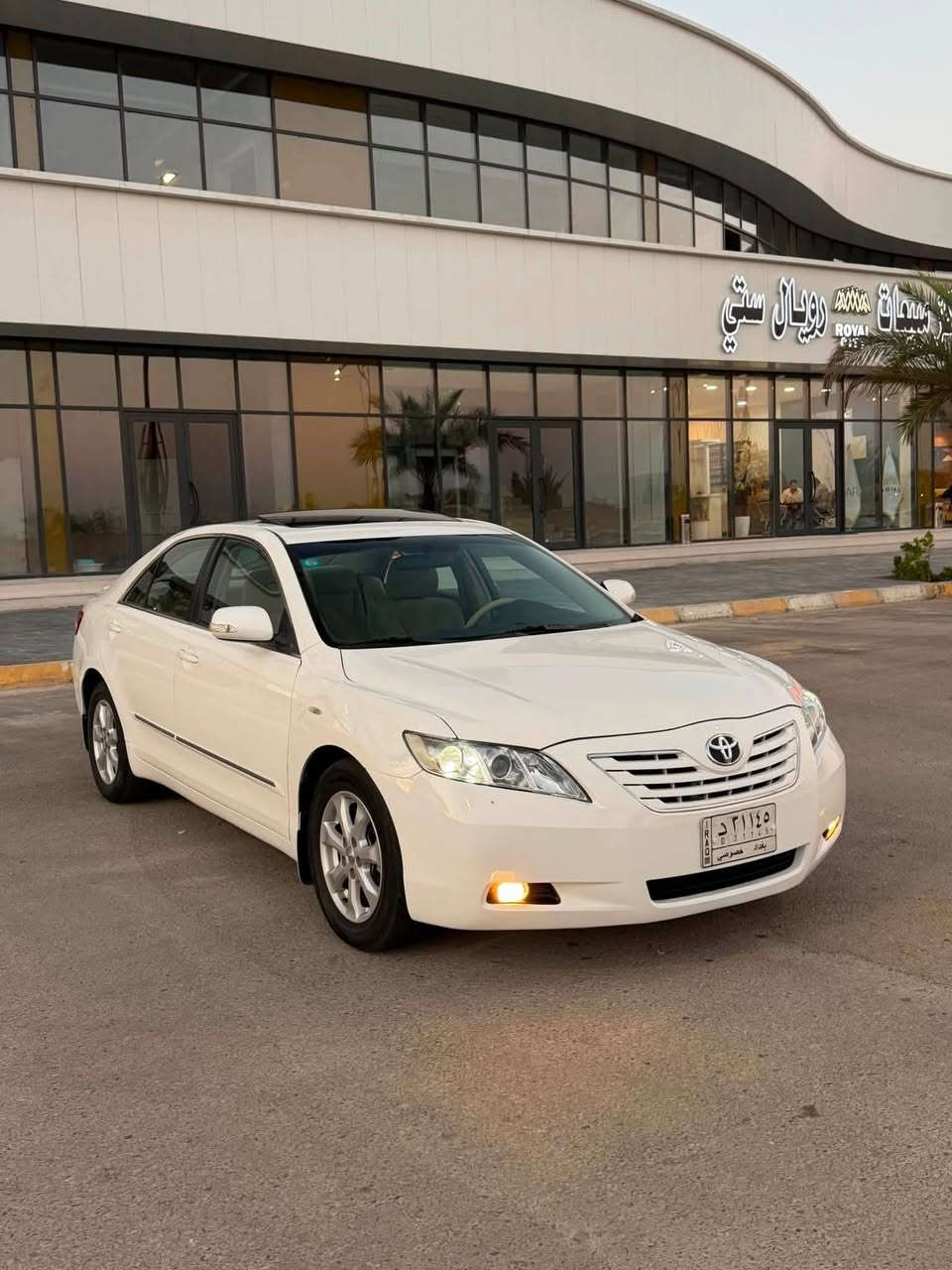 السلام عليكم اخواني افتح الفيديو حتى تعرف كل التفاصيل للبيع كامري رقم بغداد موديل 2009 خليجي GLX فول مواصفات سياره مكفوله كفاله عامه لا صبغ ولا ضرر مكينه 2400 4 سلندر بلاديه مامفتوحه ولا بخار ولا تنقيص تبريد قطعتين فتحه برده كهرباء حساسات رادارات كشن كهرباء داخل صاج كروز سرعه تحكم ستيرن اشاير بالمري كامره خلفيه دواره بلاتوث صدر امامي خلفي جديد سياره فضل من الله جاهزه  وترايك مال زيرو برغي مابيها نقص وجديده بمعنى الكلمه السعر 127 مكاني الانبار فلوجه للاستفسار
***********
